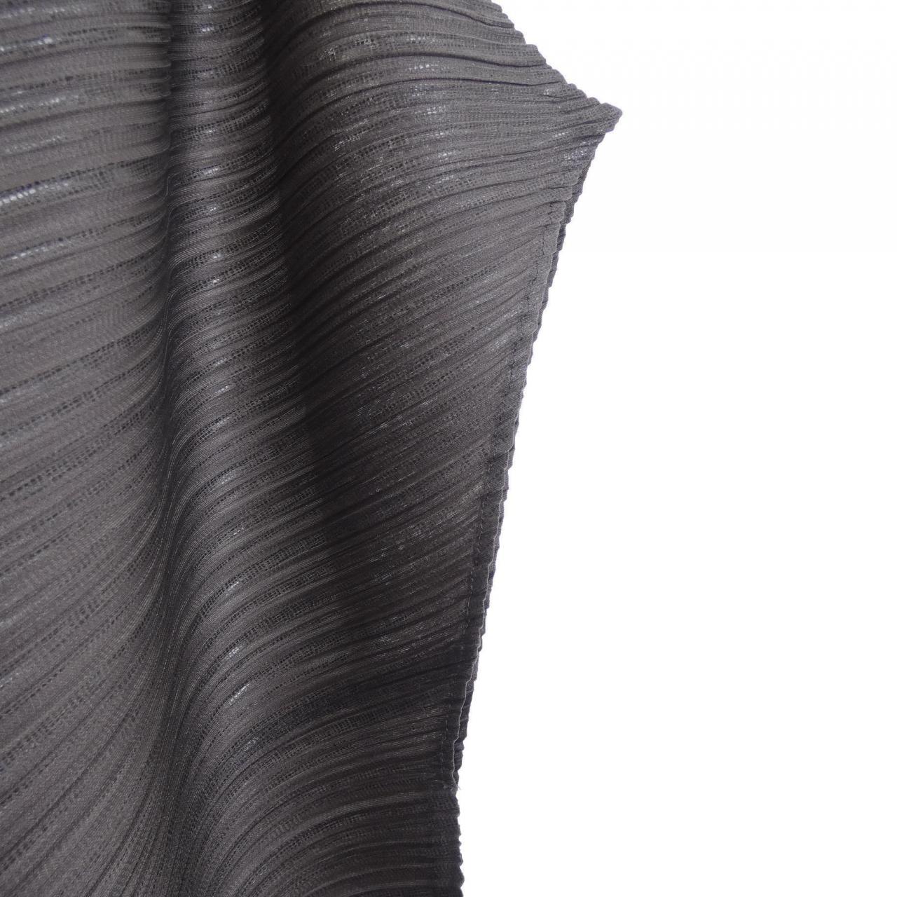 プリーツプリーズ PLEATS PLEASE PP31-JT615 トップス
