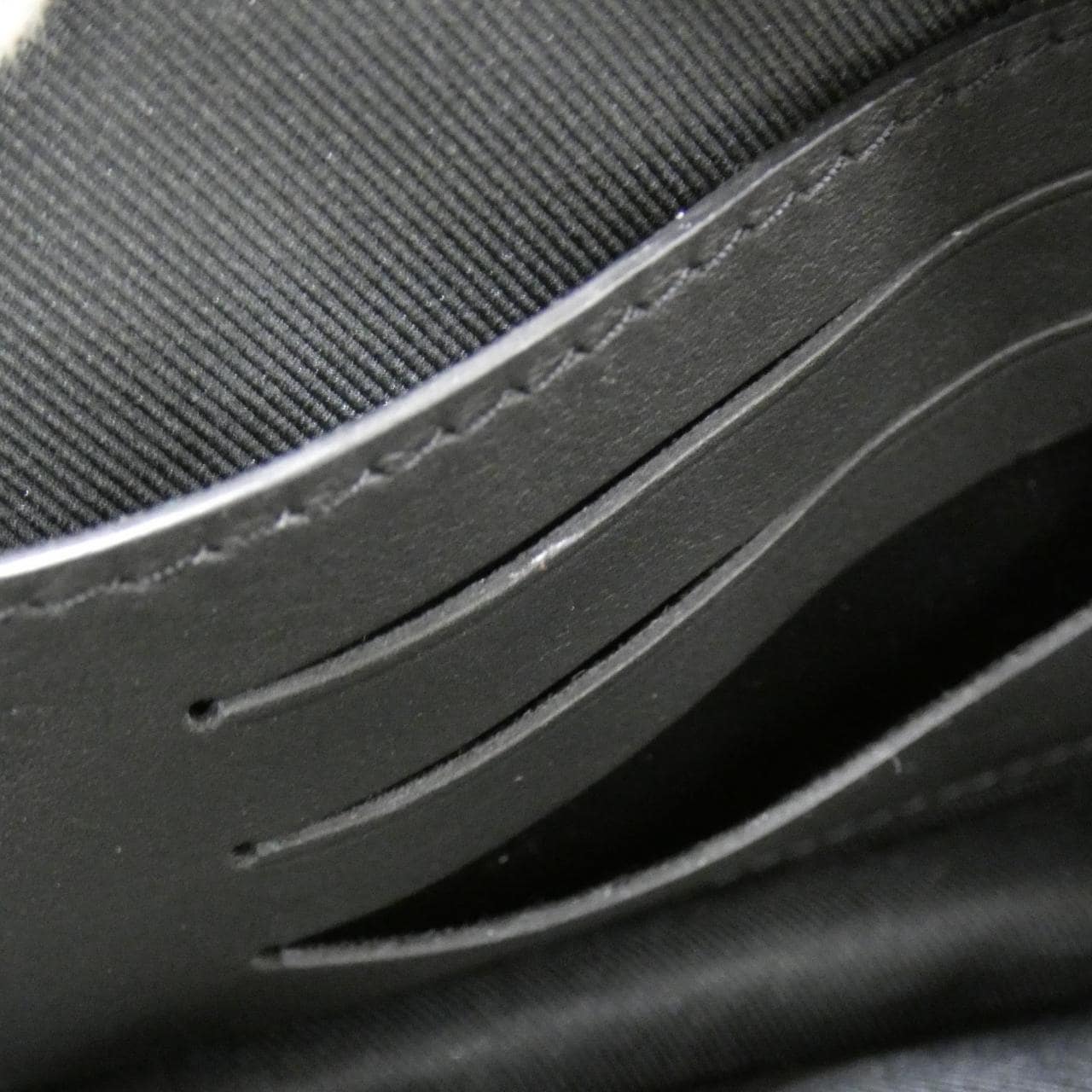 ルイヴィトン トリヨン モノグラム ポシェット ヴォルガ M53550 バッグ