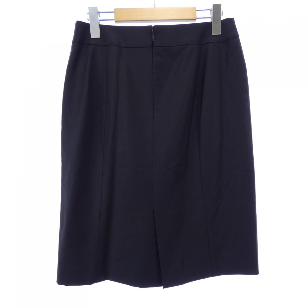 ニジュウサンク 23区 スーツ