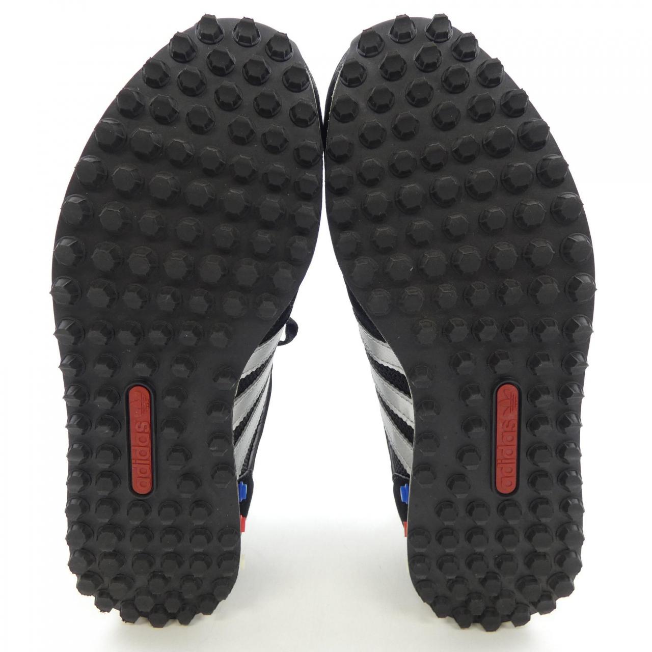 アディダス ADIDAS スニーカー