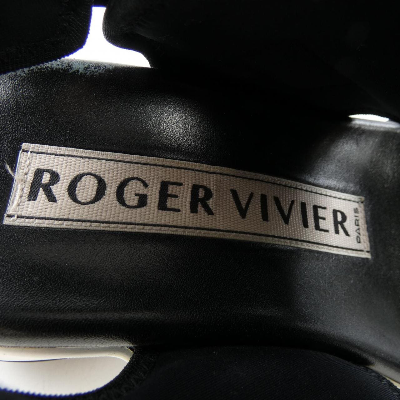 ロジェヴィヴィエ ROGER VIVIER サンダル