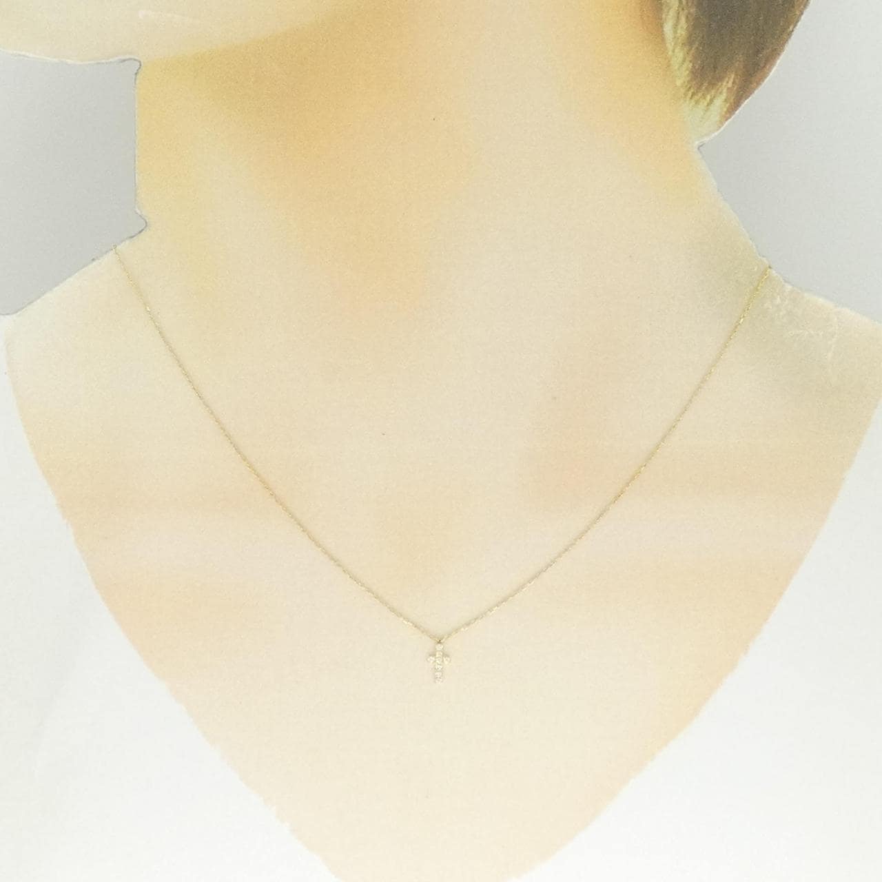 アーカー クロスパヴェ ネックレス 0.05CT
