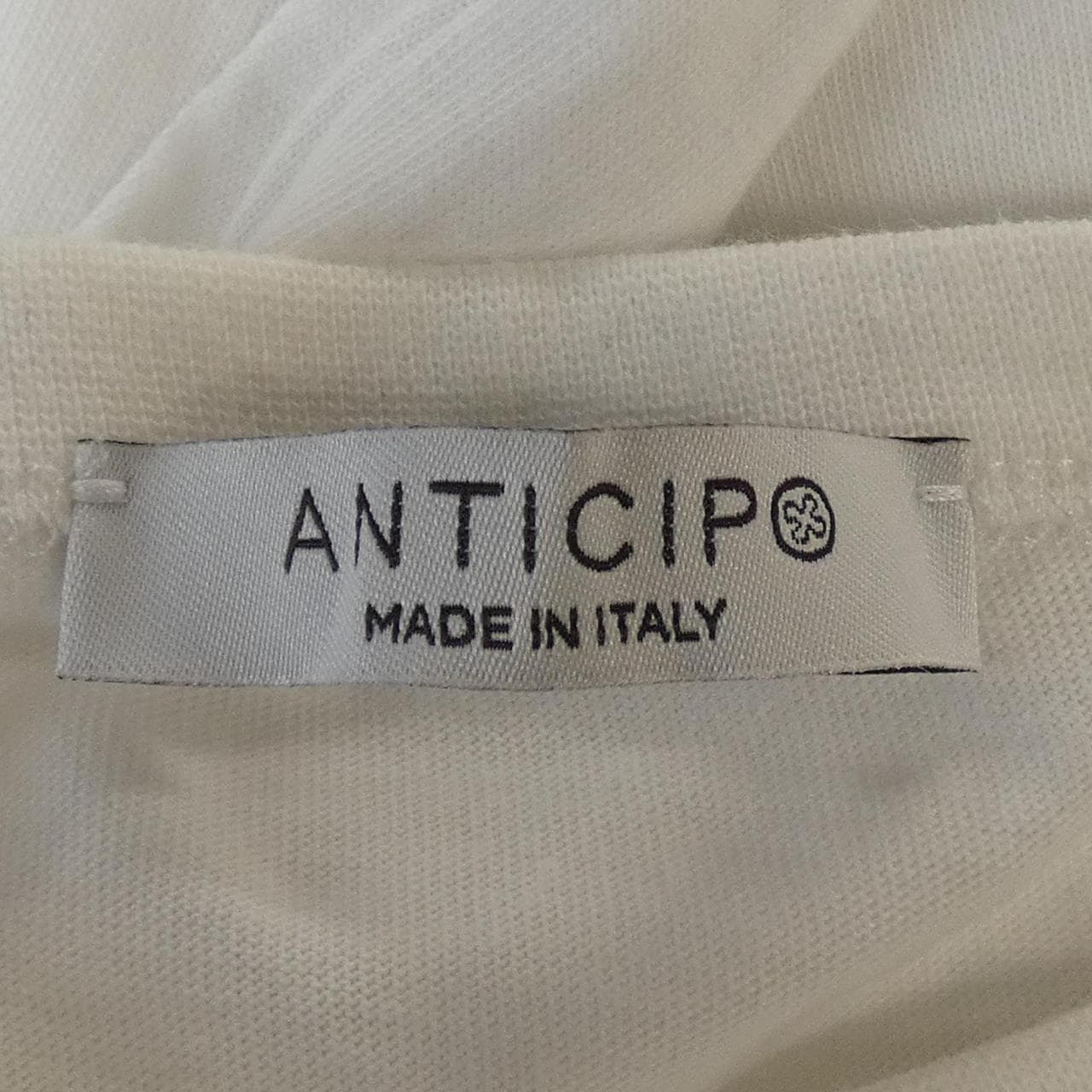 アンティーチポ ANTICIPO Tシャツ