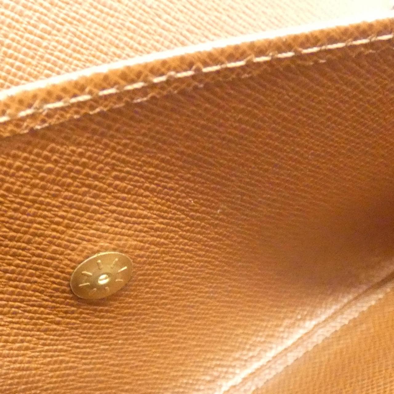 ルイヴィトン モノグラム ポルト トレゾール インターナショナル M61215 財布