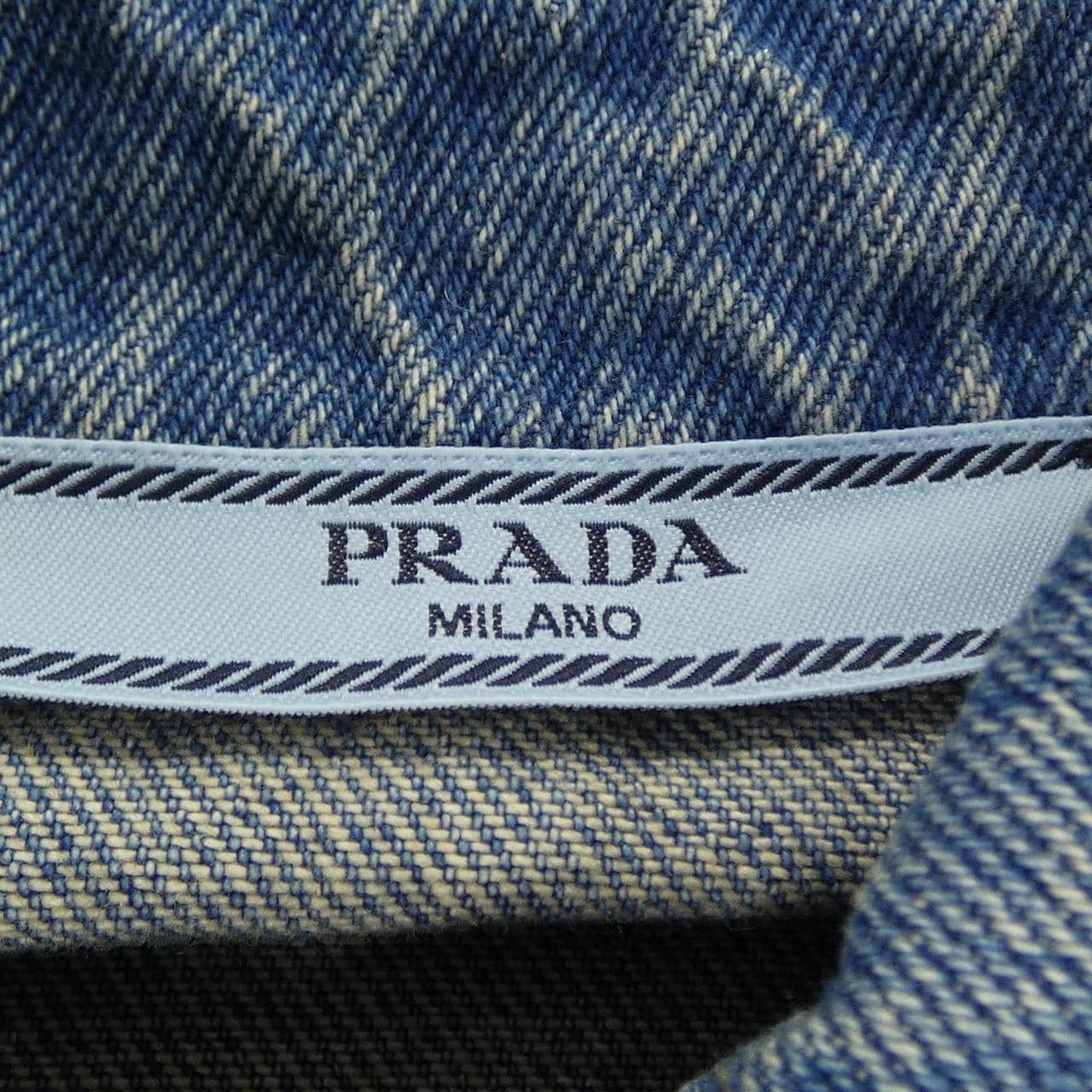 プラダ PRADA オーバーサイズ オーガニックデニム トライアングルロゴ GFC036 SOOO 13Z6 シャツ
