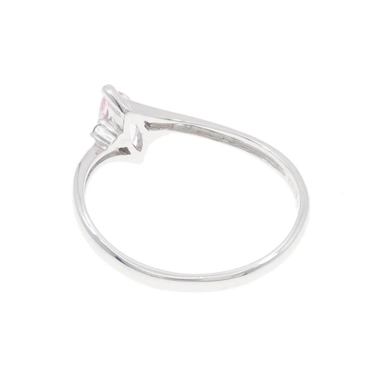 K18WG モルガナイト リング 0.41CT