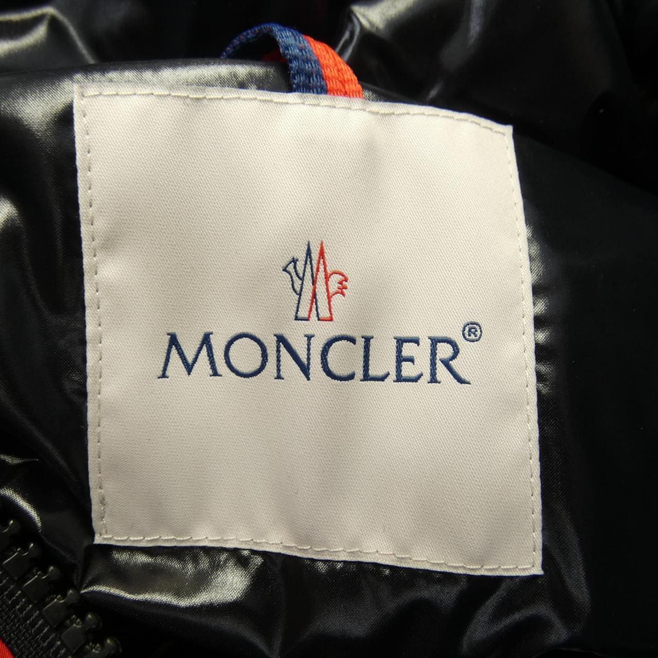 モンクレール MONCLER ダウンジャケット
