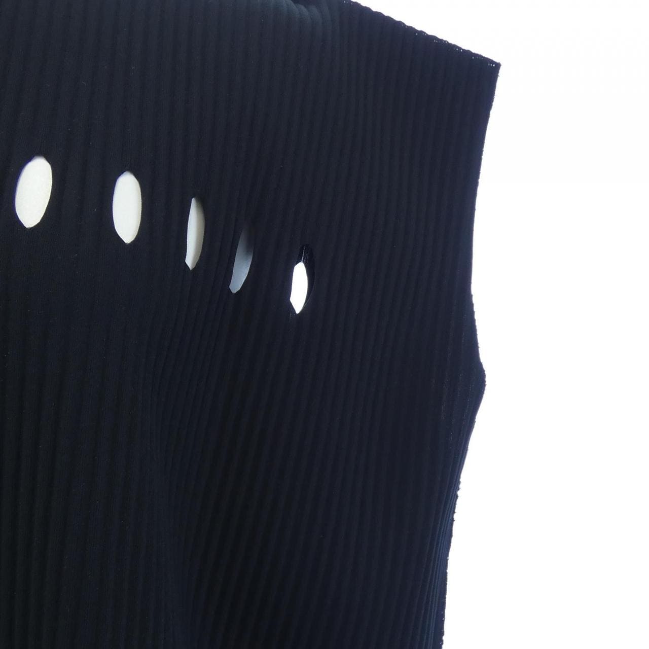 ミーイッセイミヤケ me ISSEY MIYAKE MI32KK772 トップス