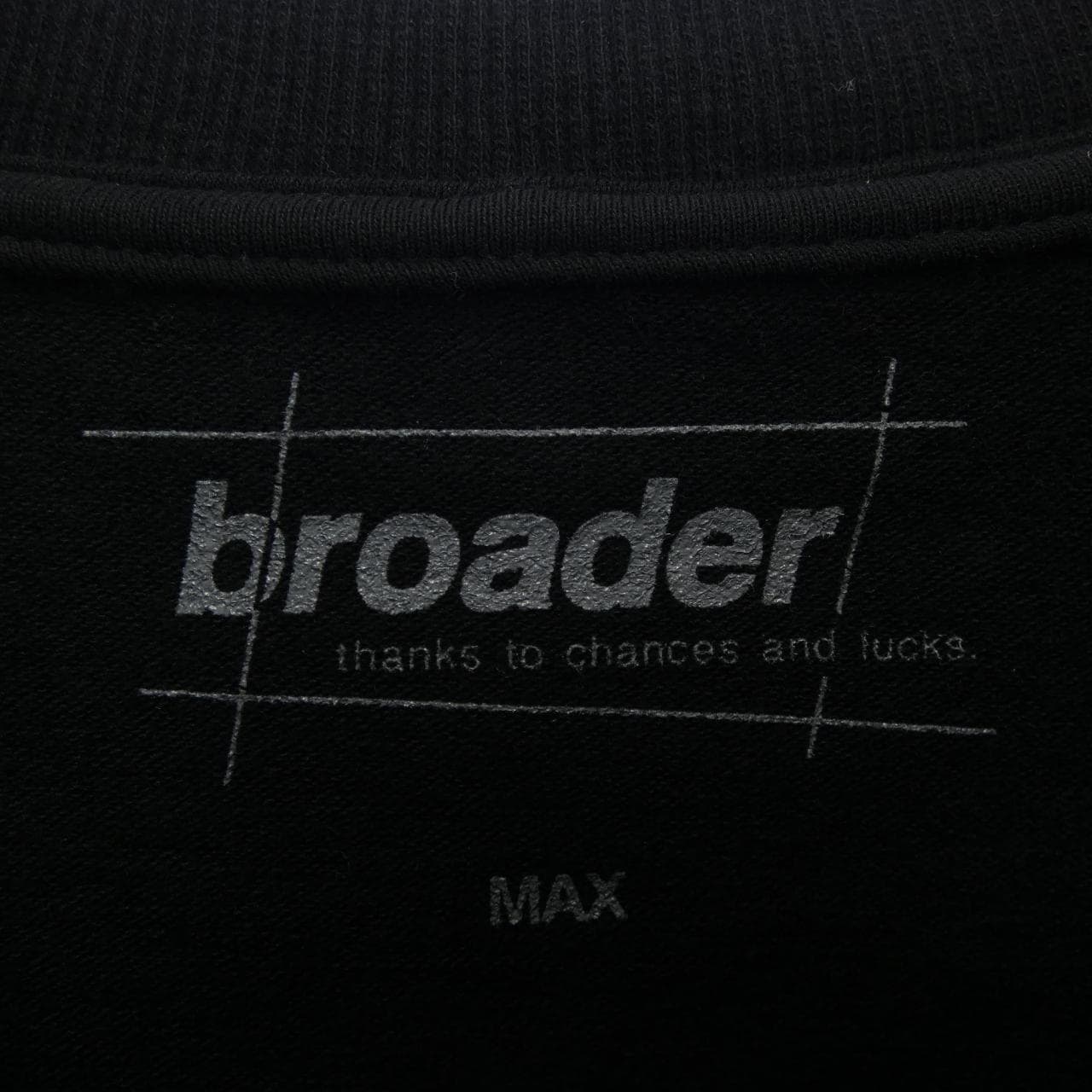 BROADER Tシャツ