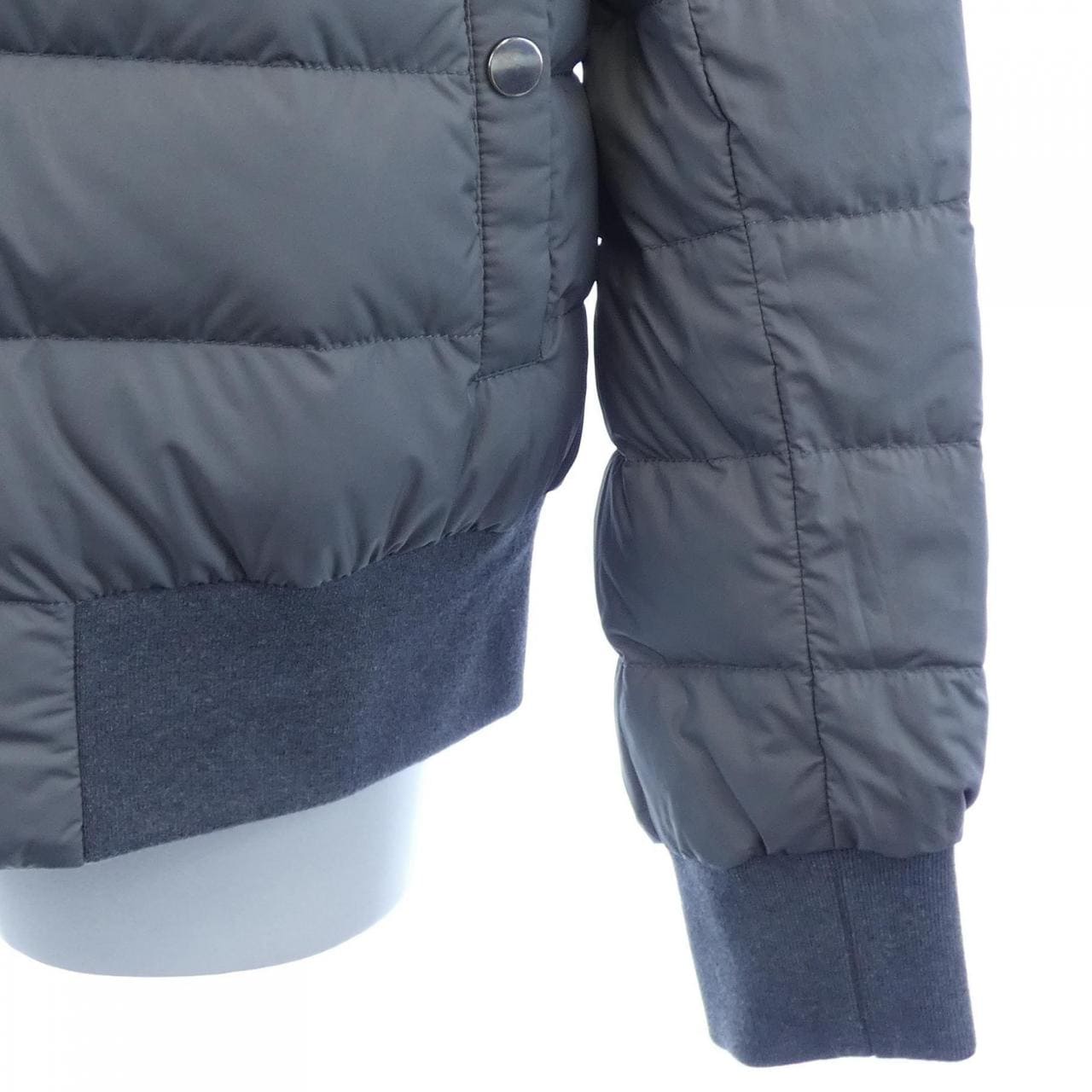 モンクレール MONCLER AVER ダウンジャケット