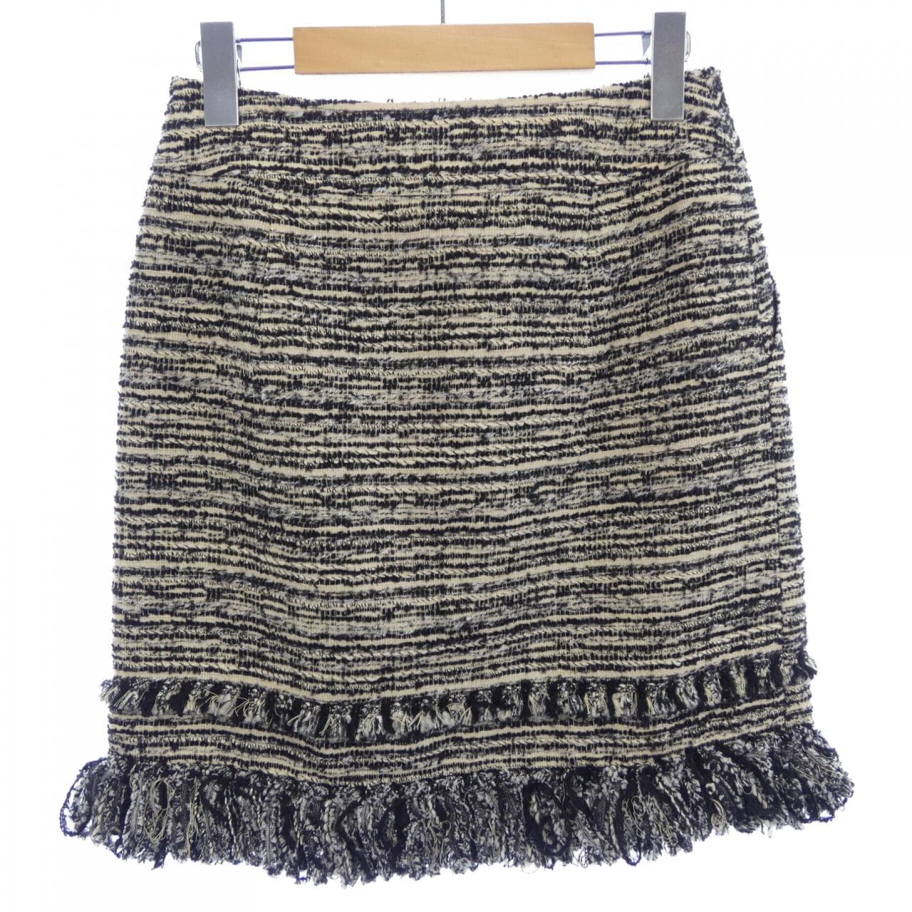 トゥービーシック TO BE CHIC スカート