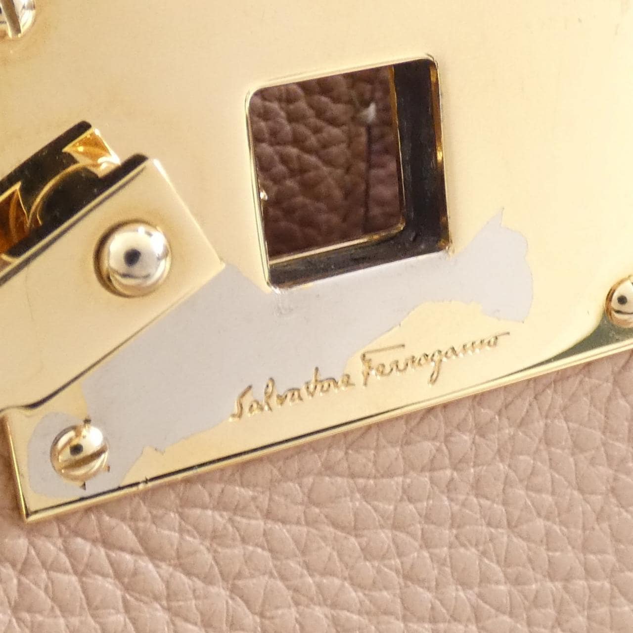 SALVATORE FERRAGAMO 21 2892 肩背包