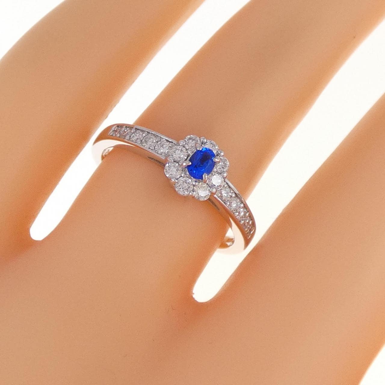 [BRAND NEW] PT Apatite Ring 0.08CT