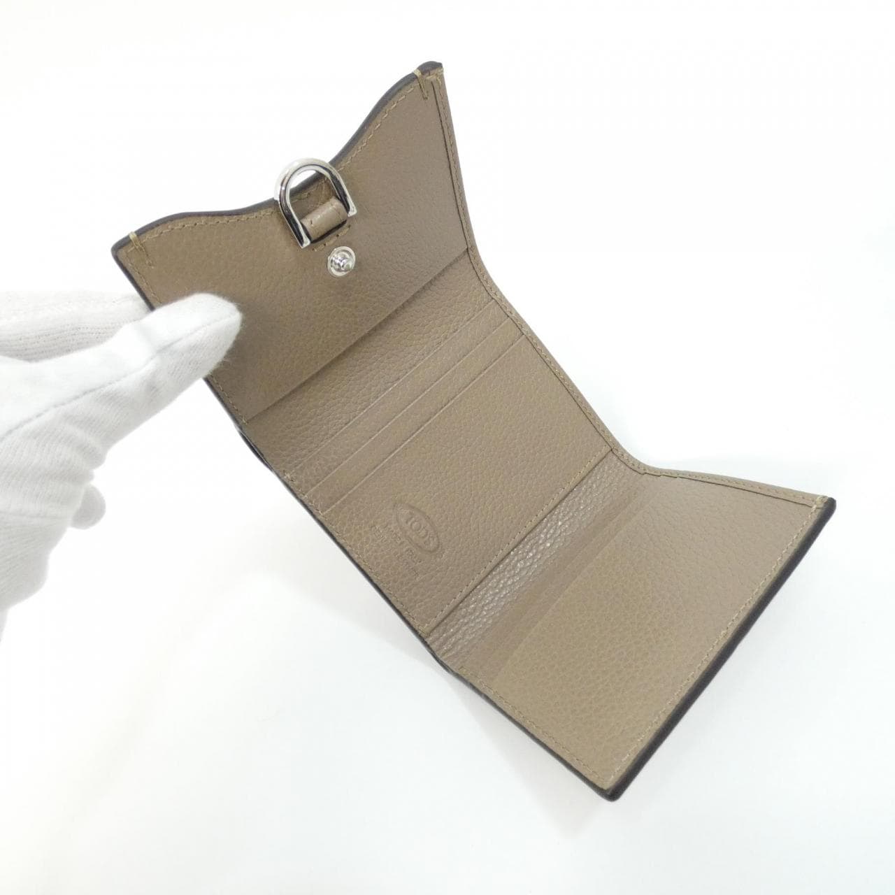 【新品】トッズ XAWDBNB2000XSOC413 財布