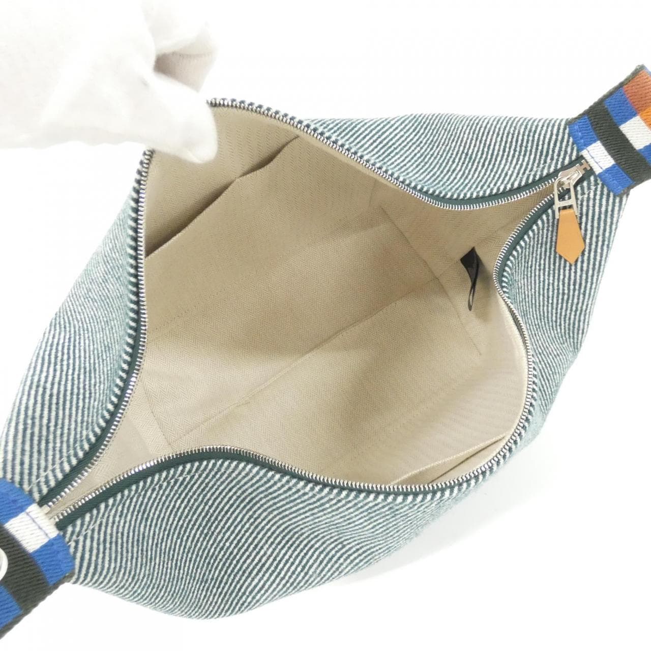 エルメス AU CARRE ブリッド ア ブラック GM 103803M ポーチ