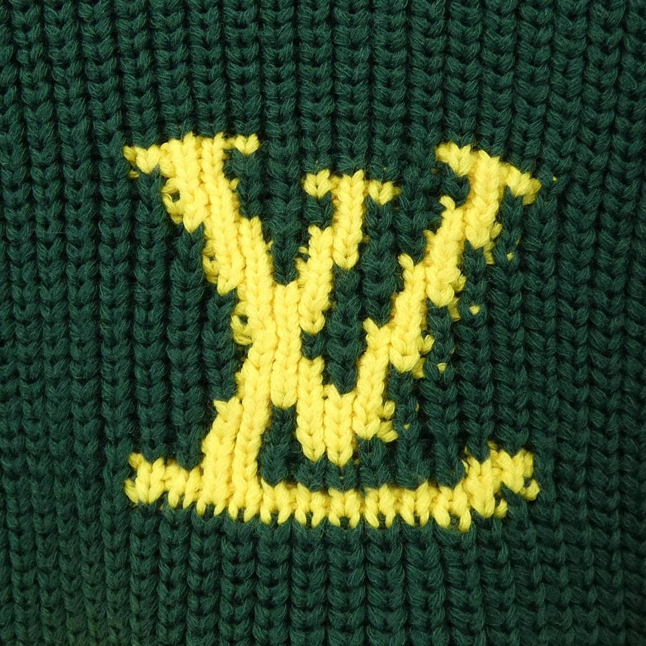 ルイヴィトン LOUIS VUITTON モノグラムリバーシブルライトボンバー HKN67WTBY ニット