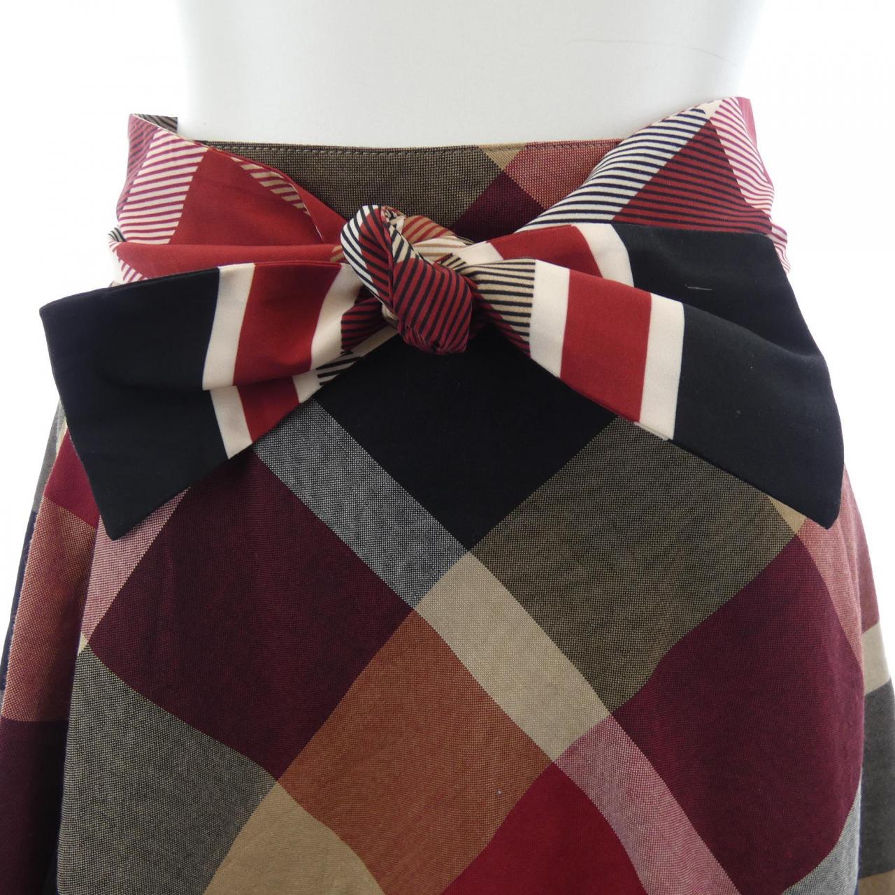 ブルーレーベルクレストブリッジ BLUE LABEL CRESTBRIDGE 55S06-630-16 スカート