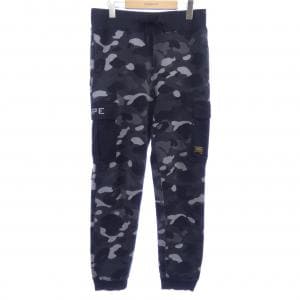 アベイシングエイプ A BATHING APE パンツ