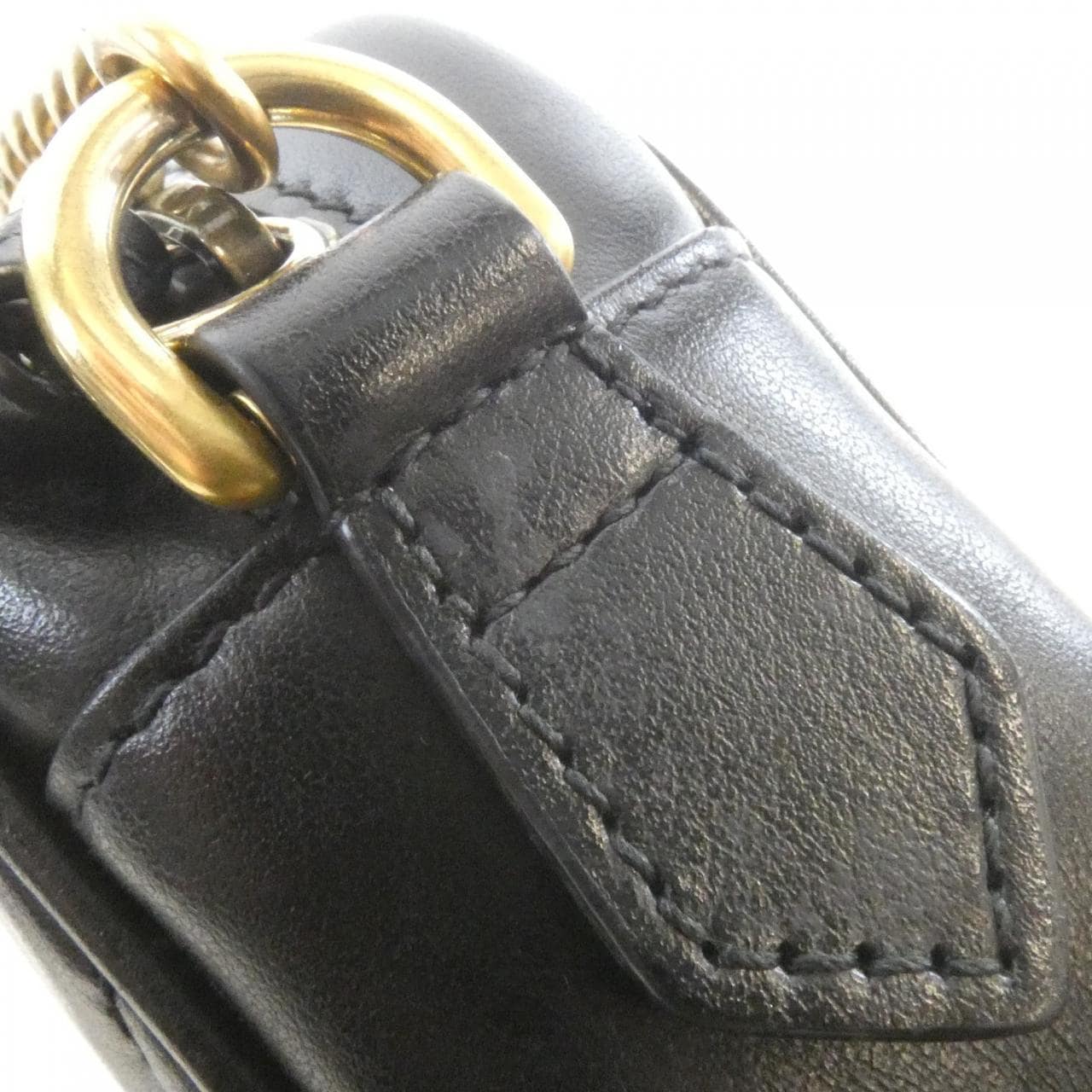 グッチ GG マーモント 735355 DTD1T ショルダーバッグ