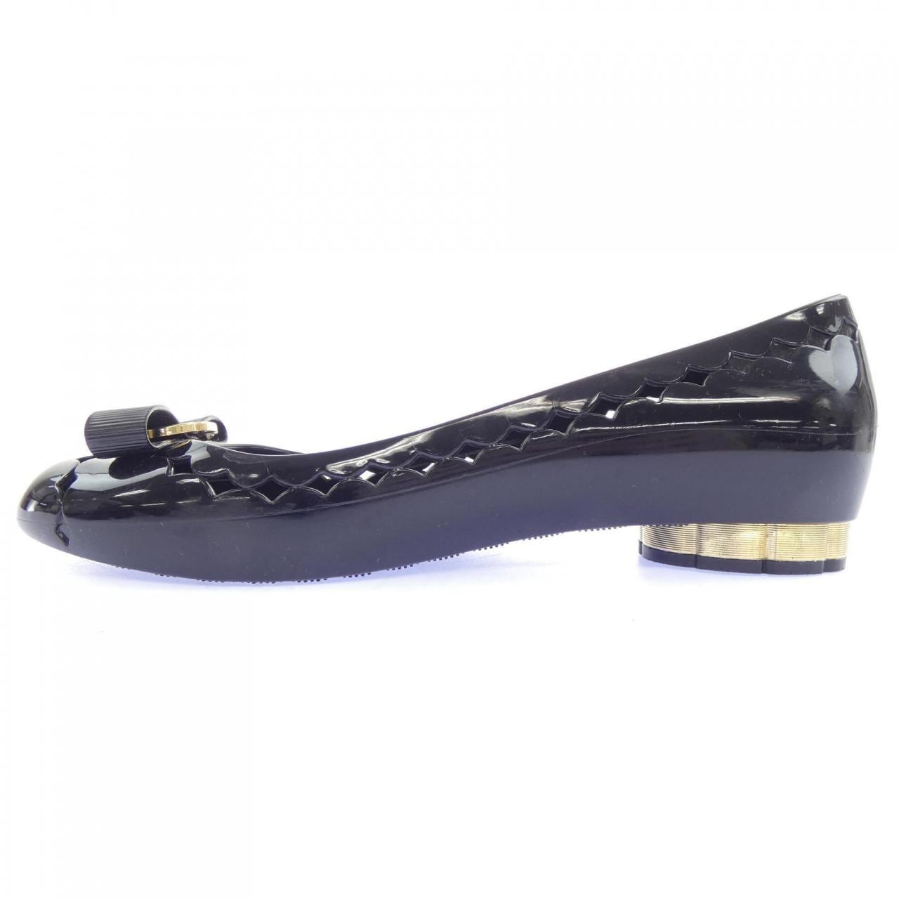 サルヴァトーレフェラガモ SALVATORE FERRAGAMO フラットシューズ