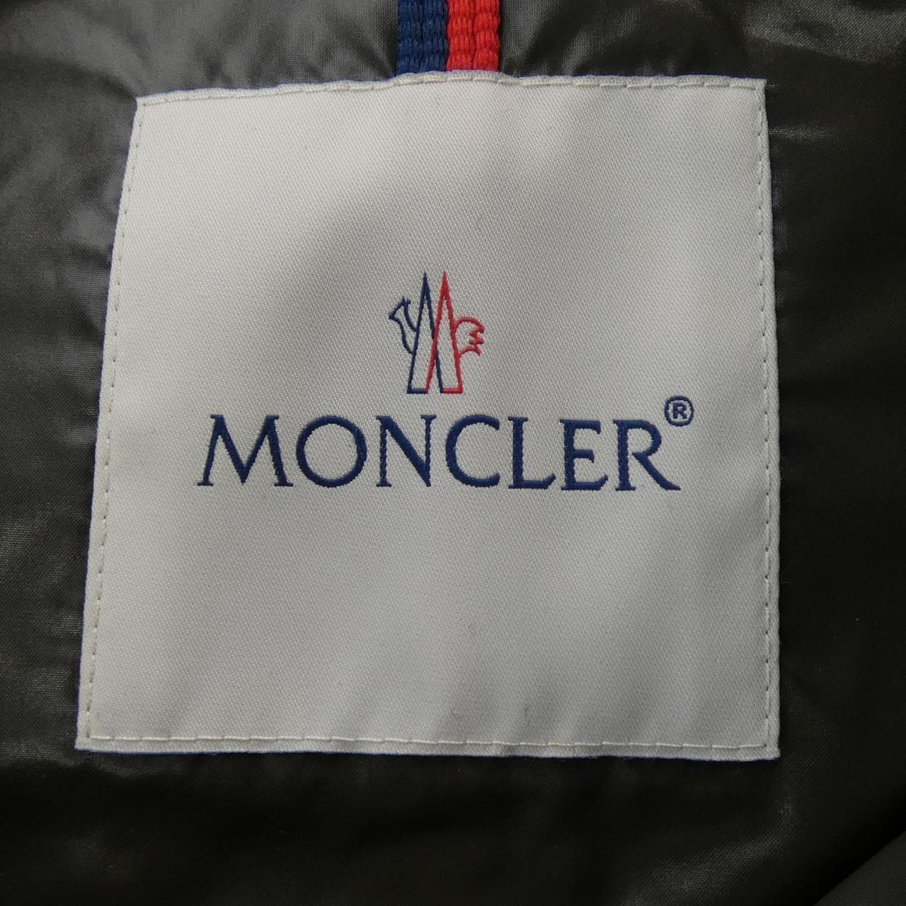 モンクレール MONCLER ダウンジャケット