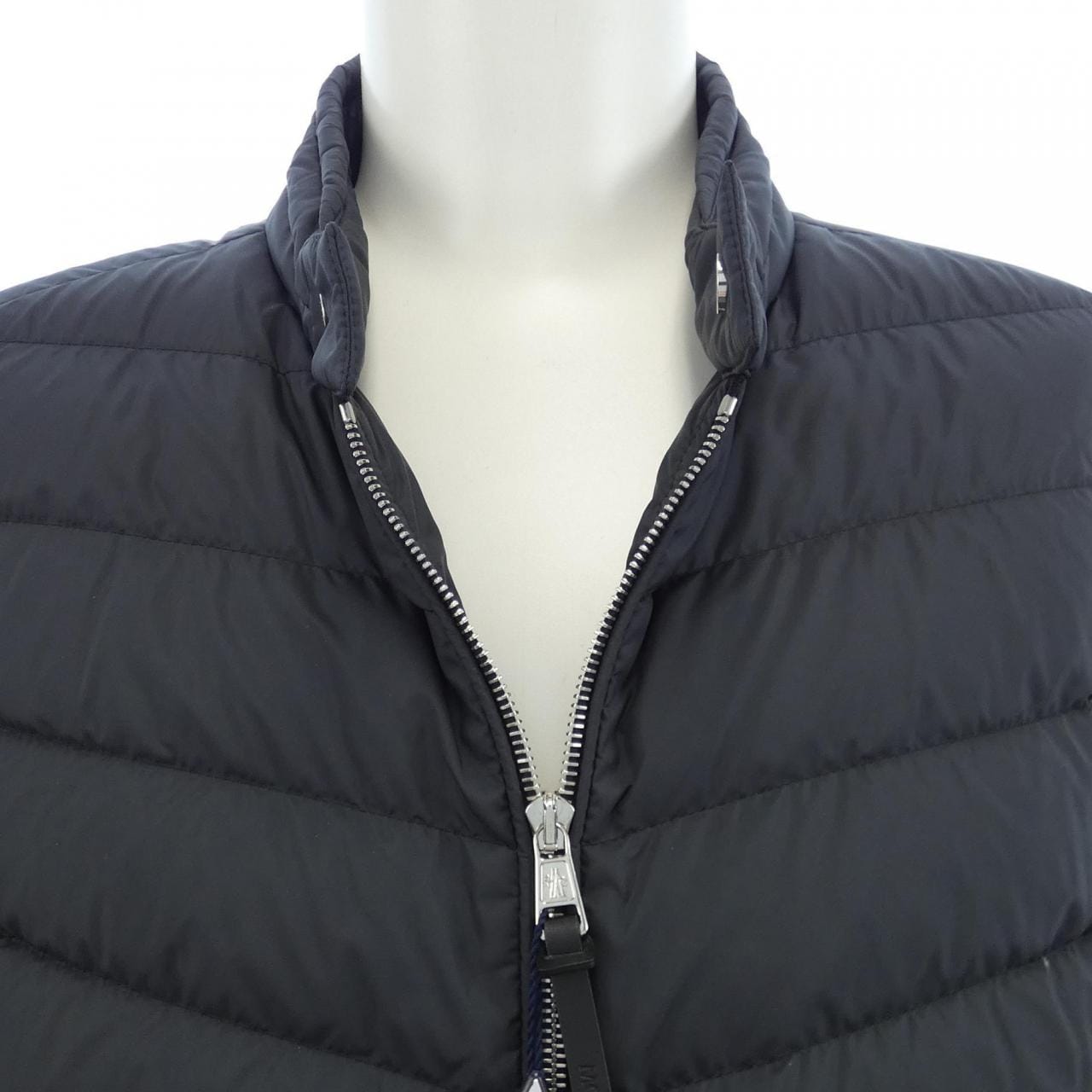 モンクレール MONCLER ダウンジャケット