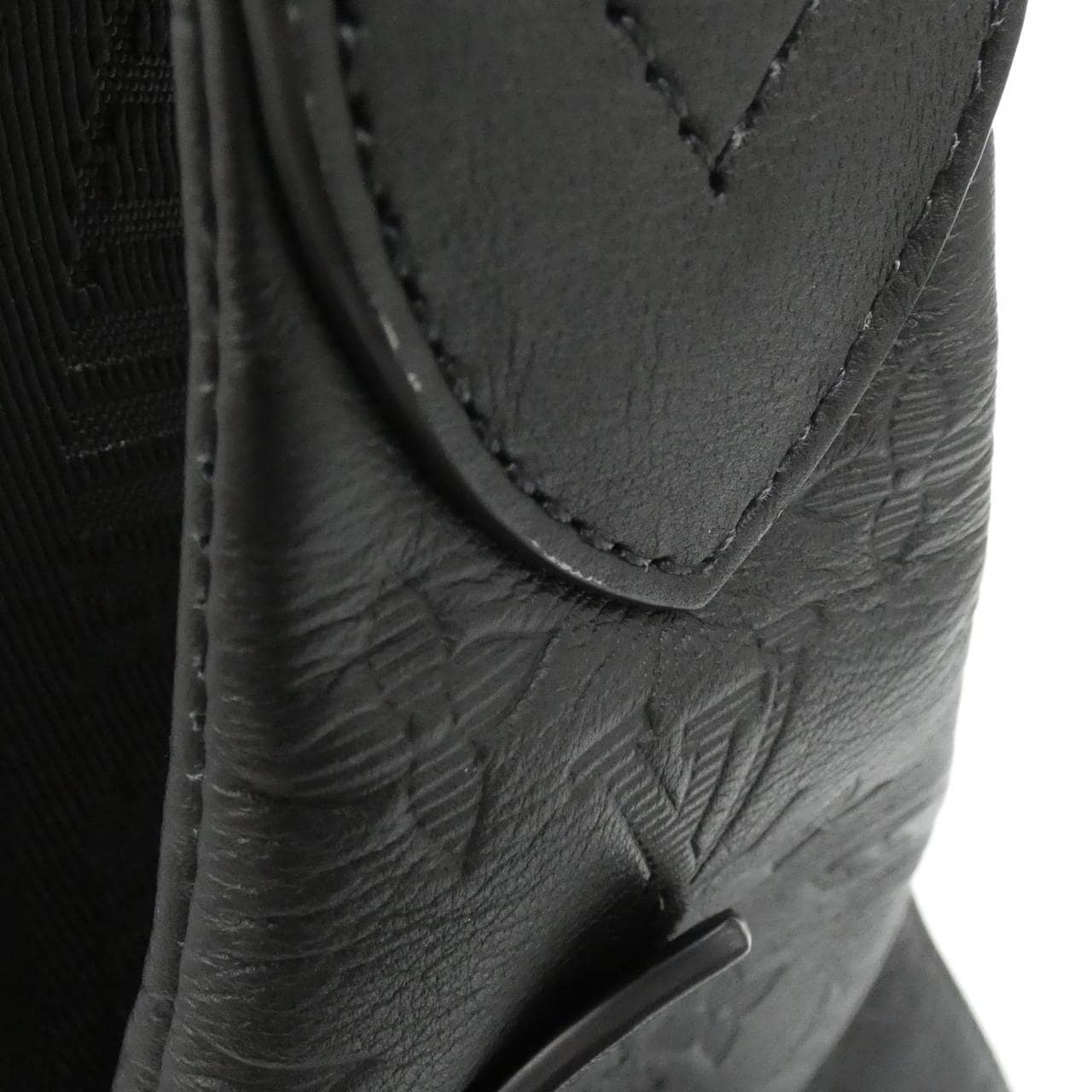 ルイヴィトン モノグラム シャドウ デュオ スリングバッグ M21890 ショルダーバッグ