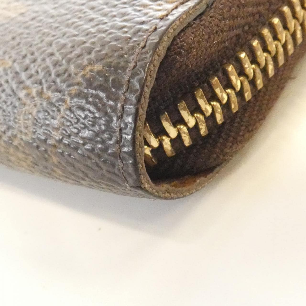 ルイヴィトン モノグラム ジッピー ウォレット M60017 財布