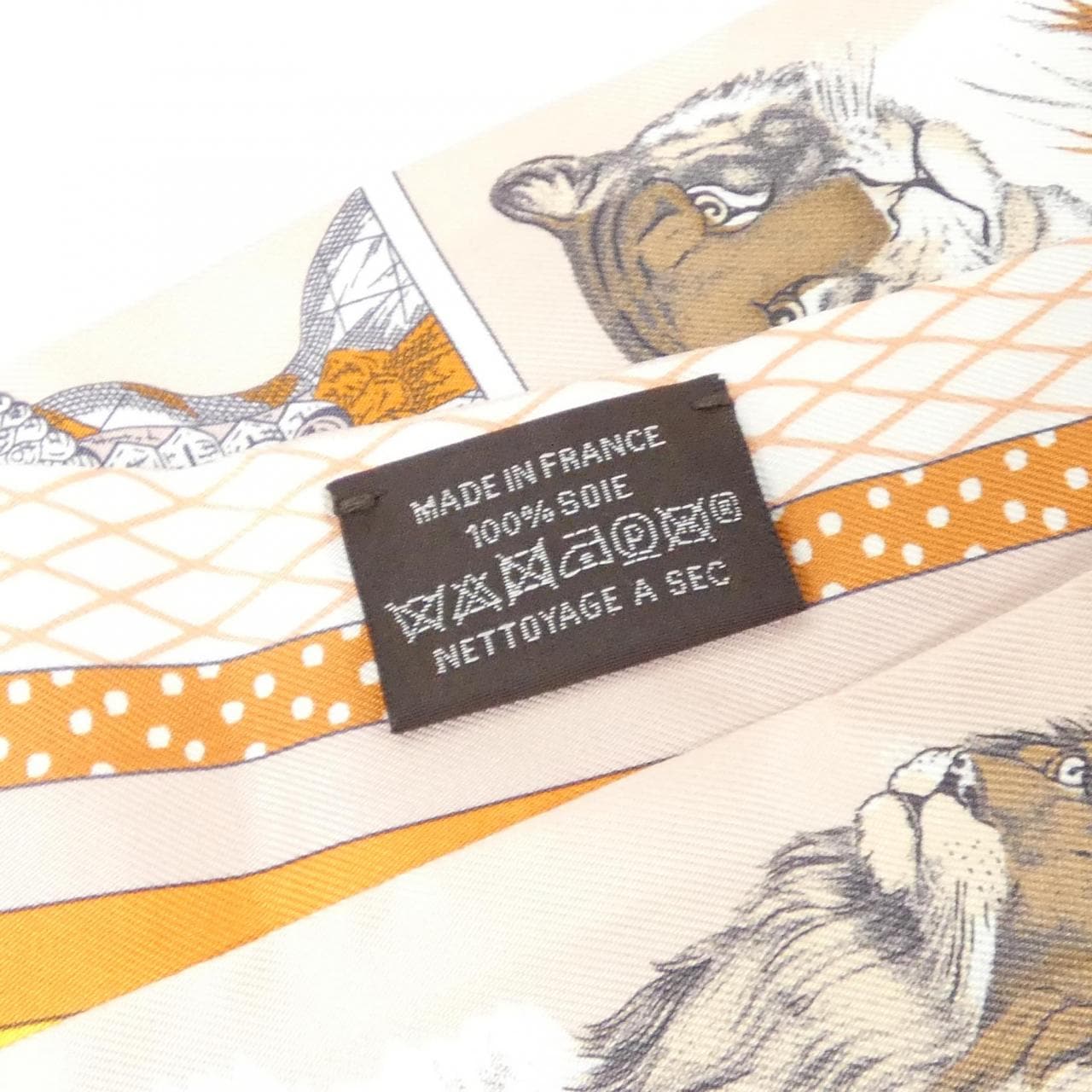 エルメス GRAND THEATRE NOUVEAU ツイリー 063761S スカーフ