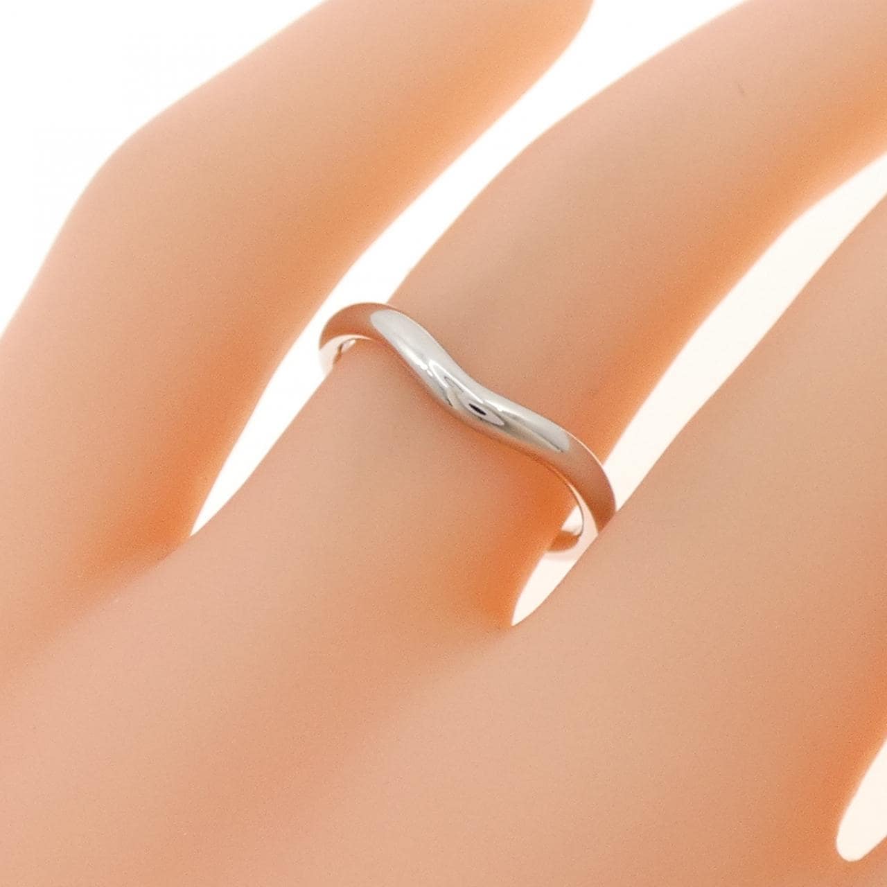 ティファニー カーブド リング