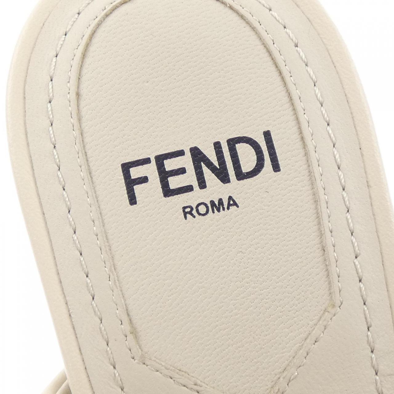 フェンディ FENDI サンダル