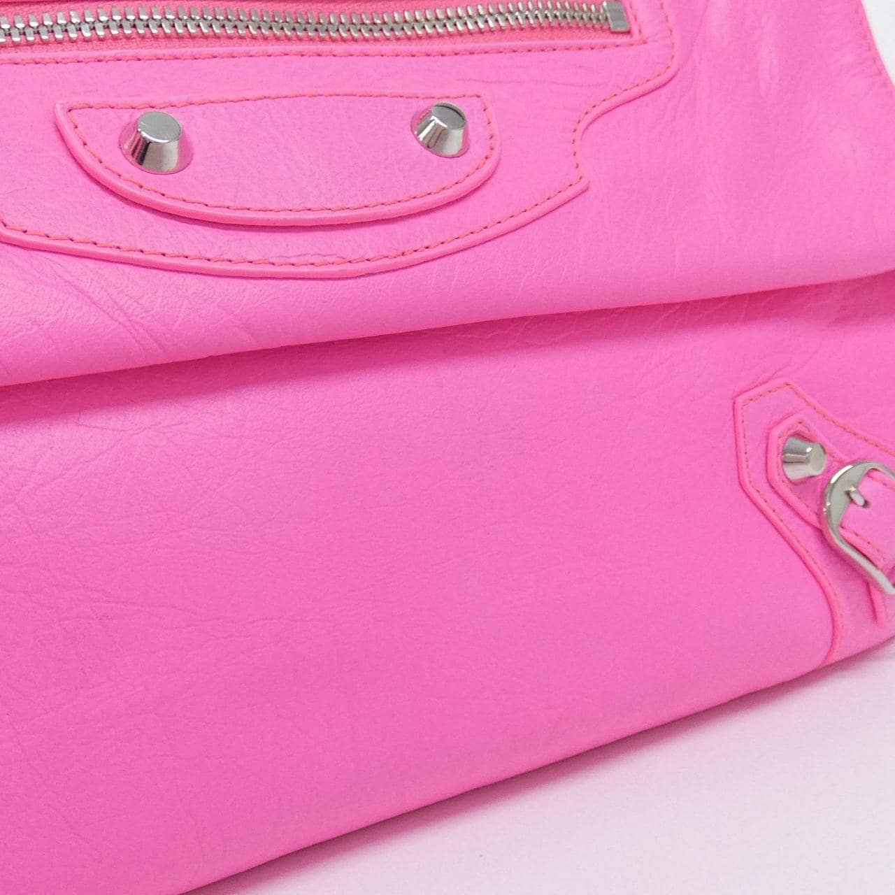 バレンシアガ クラシック シルバー エンベロープ ストラップ 438768 DLO0N ショルダーバッグ