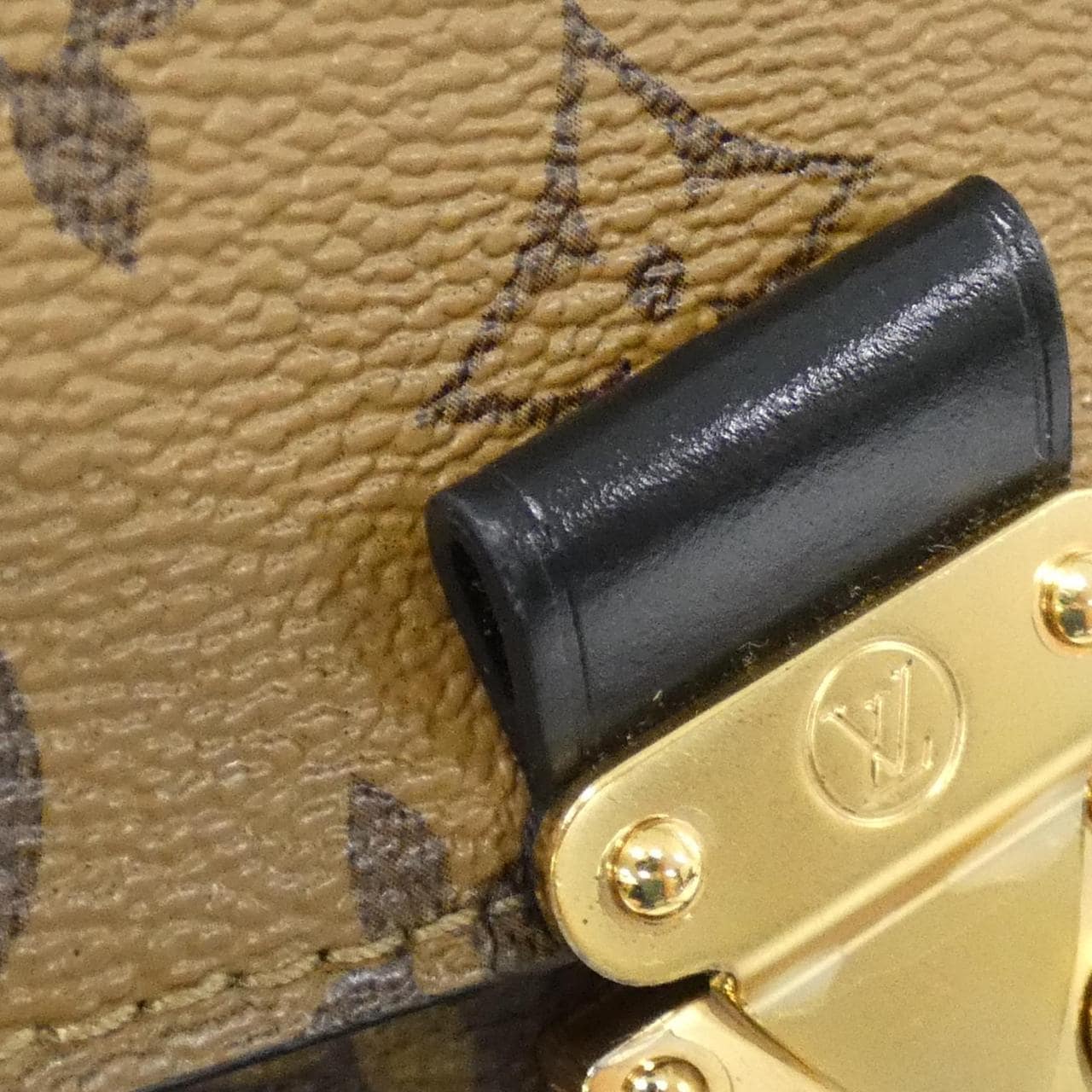 LOUIS VUITTON Monogram Reverse Pochette Metis MM M44876 Bag