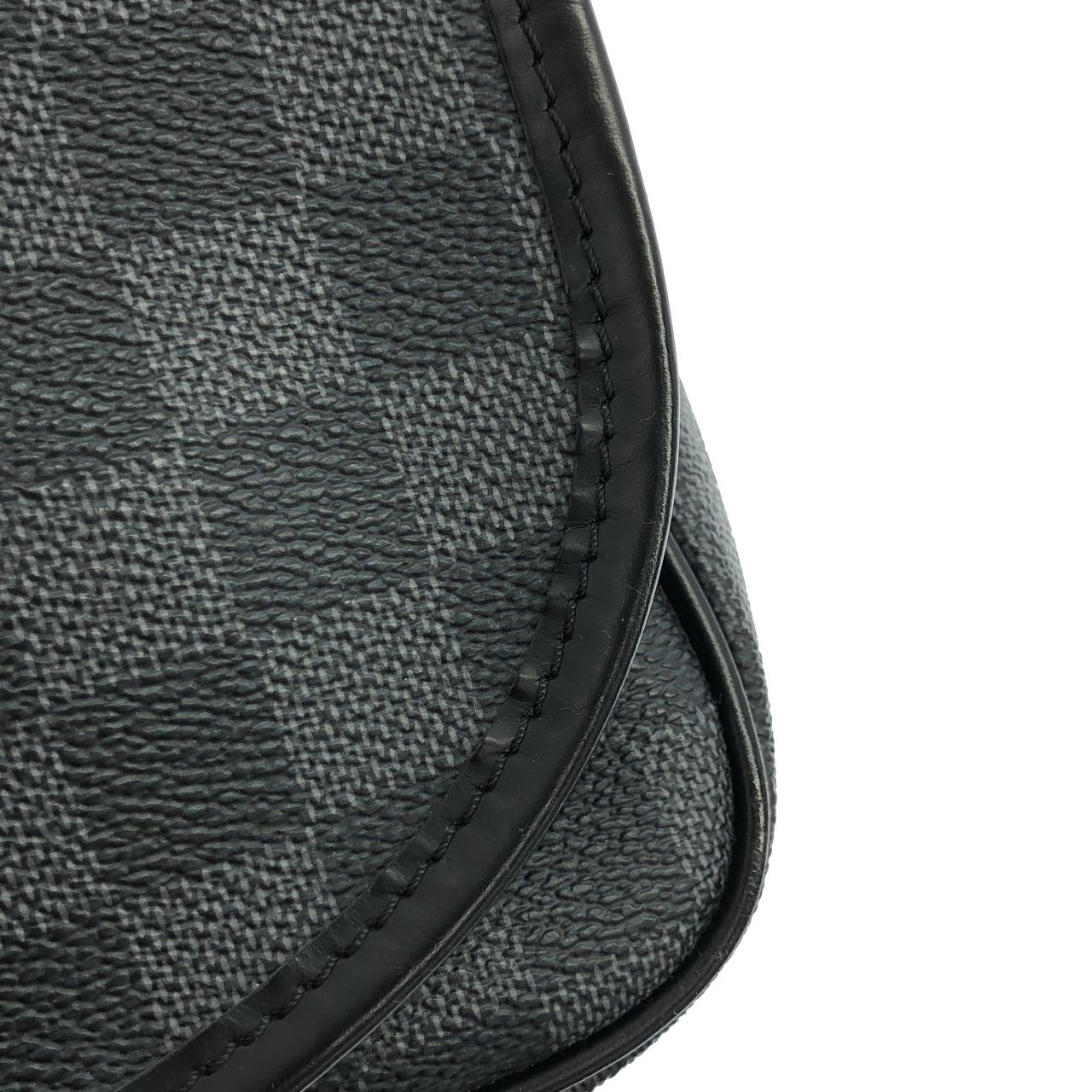 ルイヴィトン ダミエ グラフィット ダニエル MM N58029 ショルダーバッグ