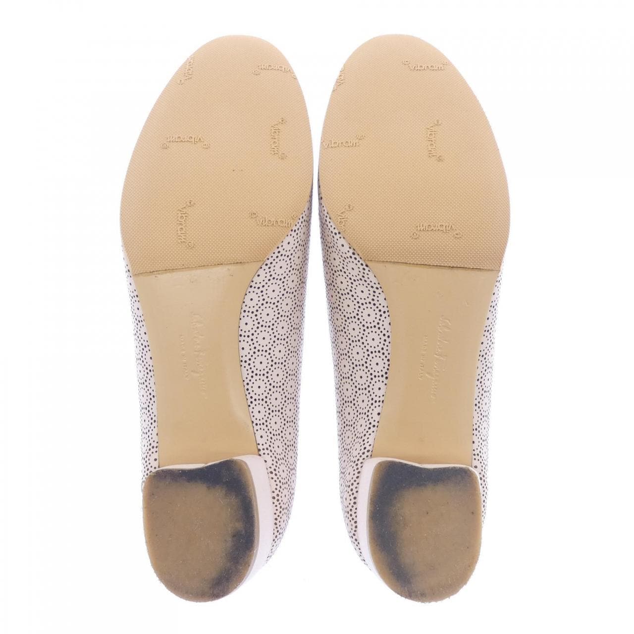 サルヴァトーレフェラガモ SALVATORE FERRAGAMO パンプス