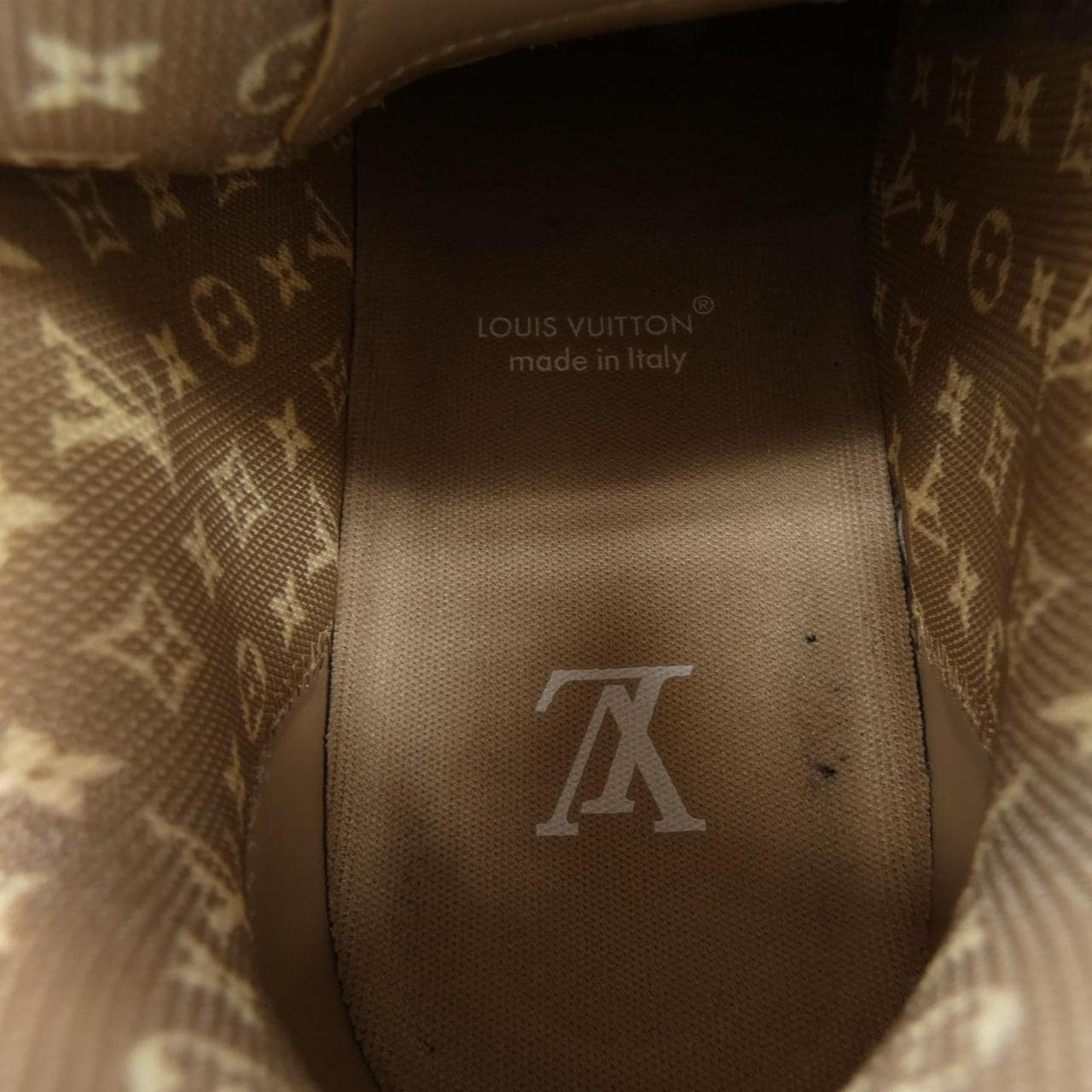 ルイヴィトン LOUIS VUITTON LVスケートライン スニーカー