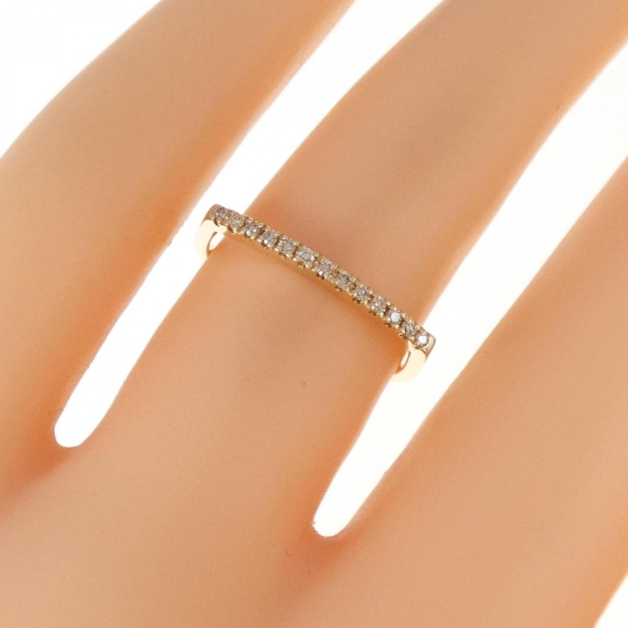 Hirotaka U-Shape Ring 0.06CT