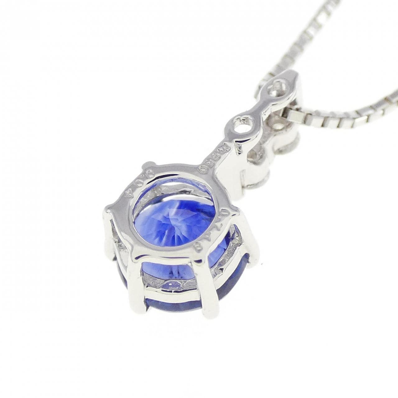 PT/K18WG Sapphire Necklace 0.748CT