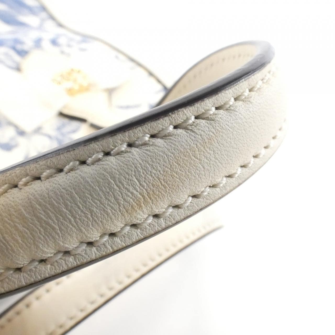 グッチ 443089 K2I1J バッグ