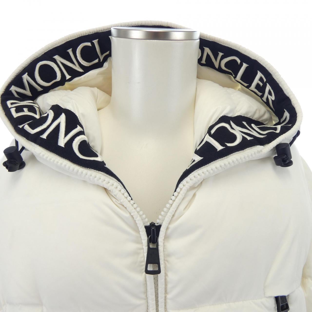 モンクレール MONCLER ダウンジャケット