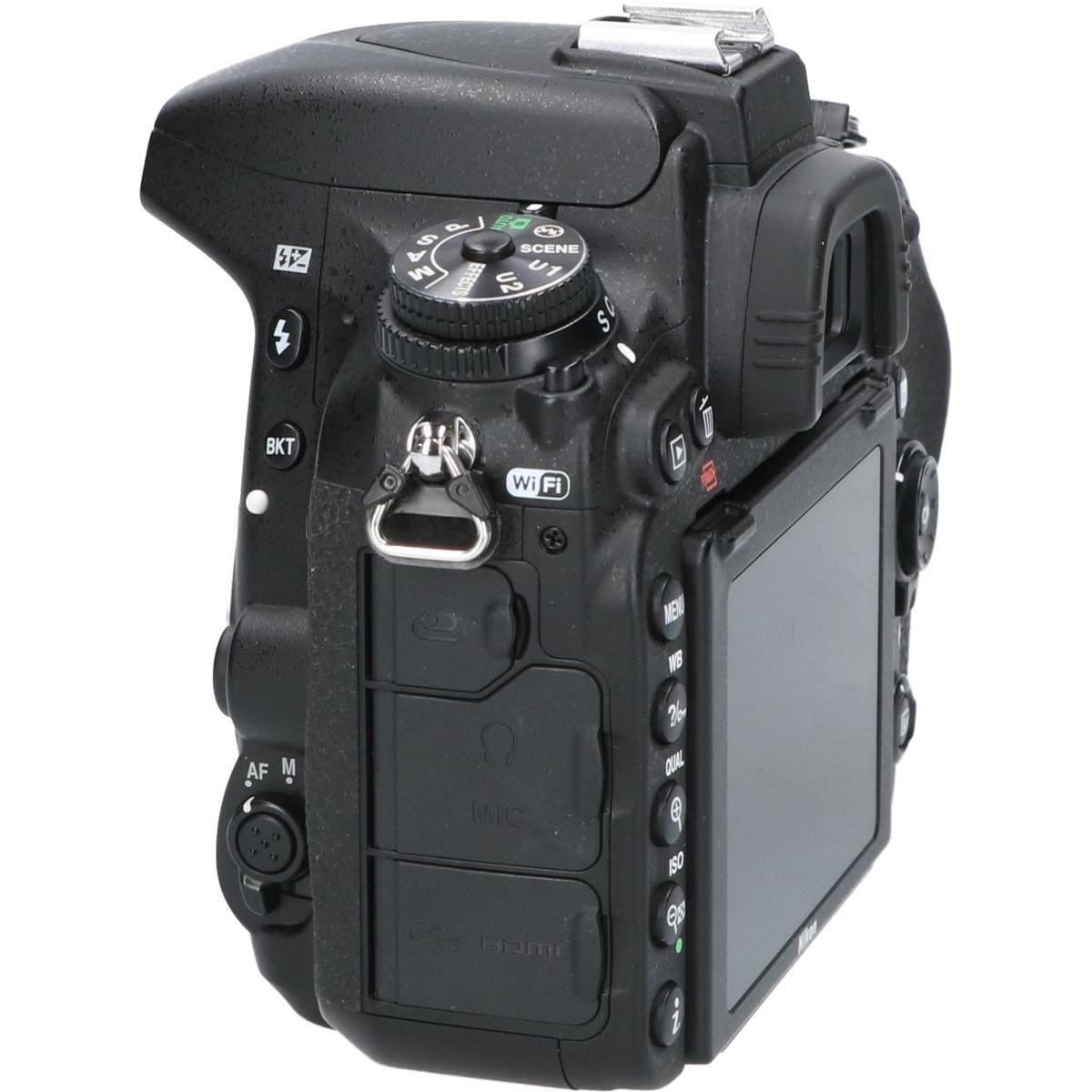 D750