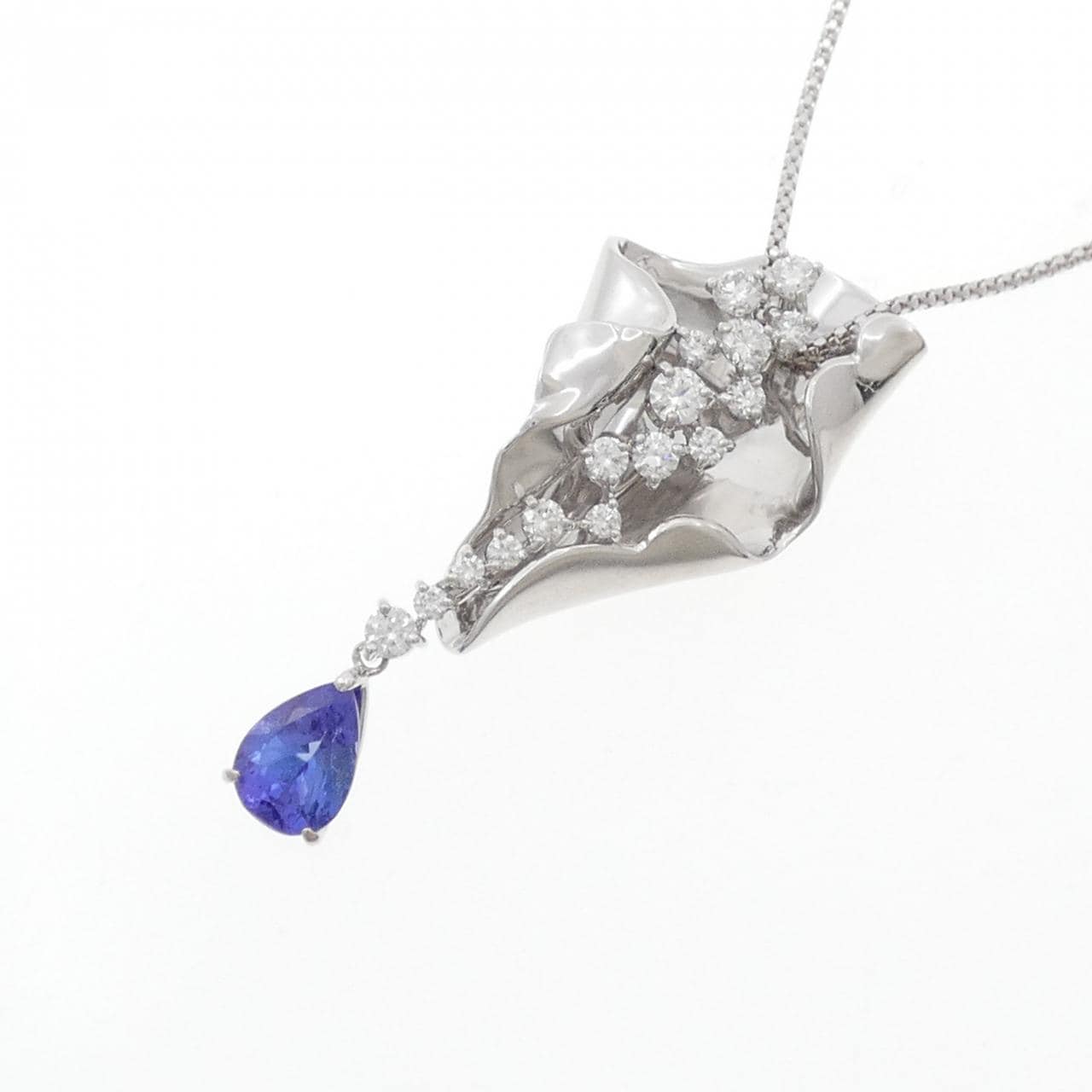 K18WG タンザナイト ネックレス 2.25CT