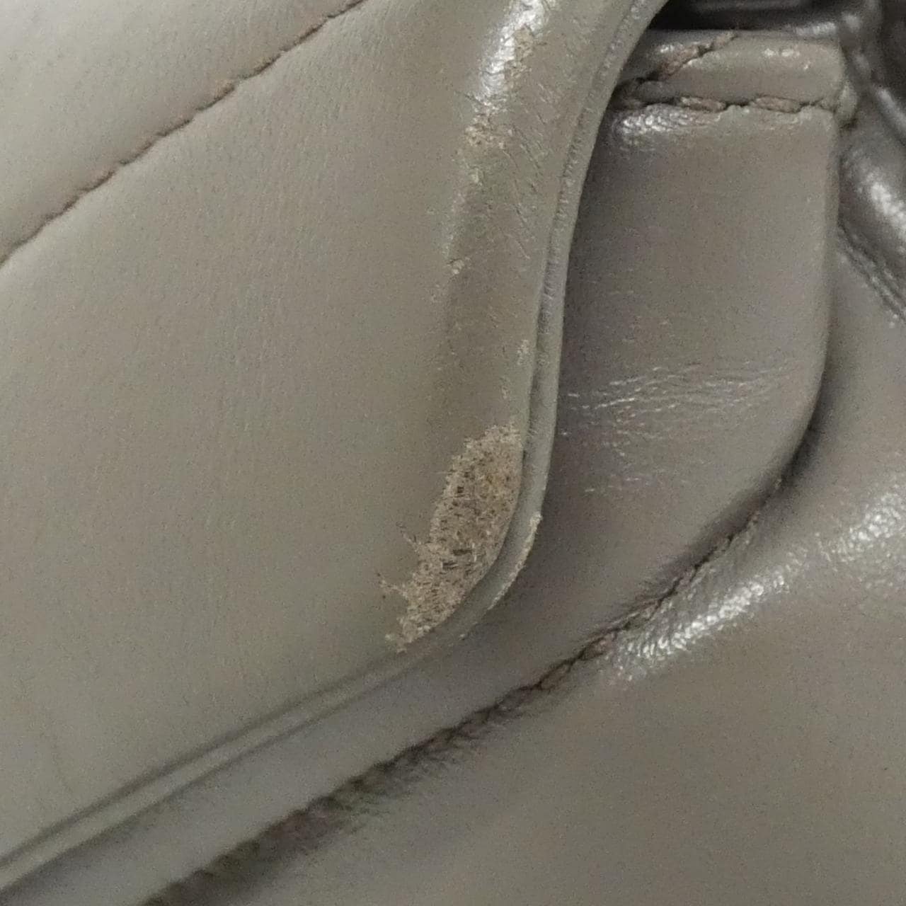 サンローラン ルル トイ バッグ 467072 DV706 ショルダーバッグ