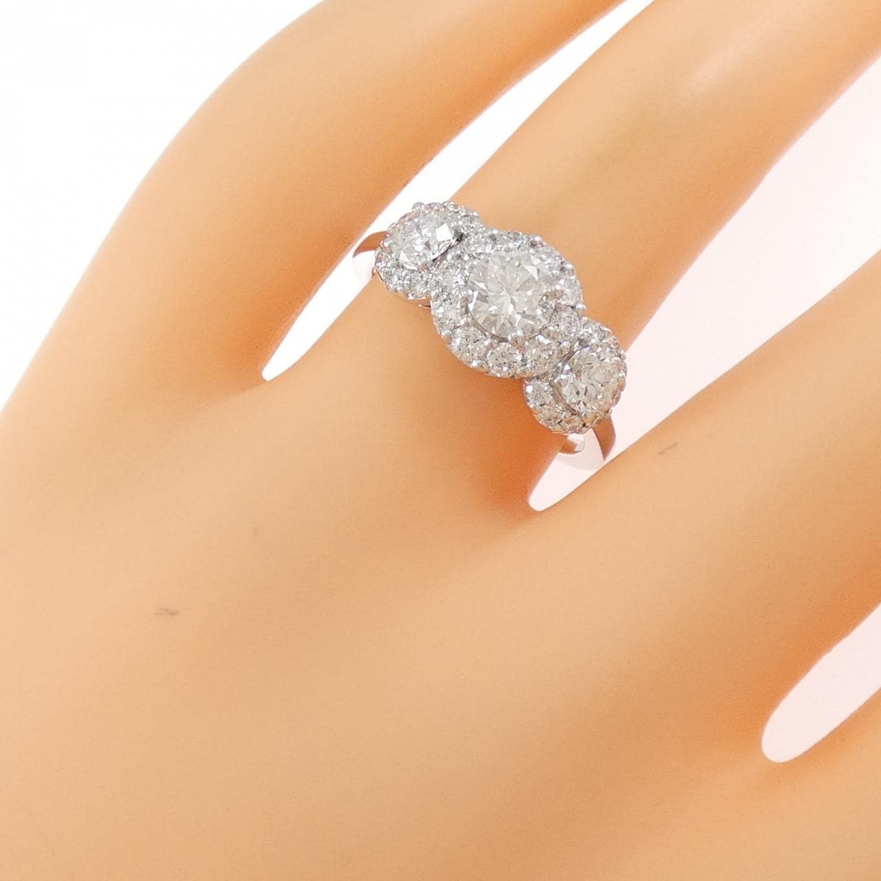 グラフ アイコン リング 0.50CT F VS1 3EXT
