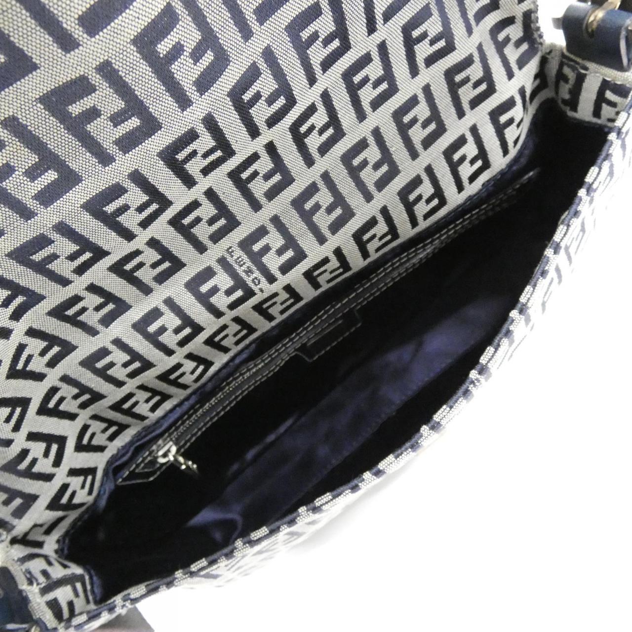 【ヴィンテージ】フェンディ バゲット 26424 ショルダーバッグ