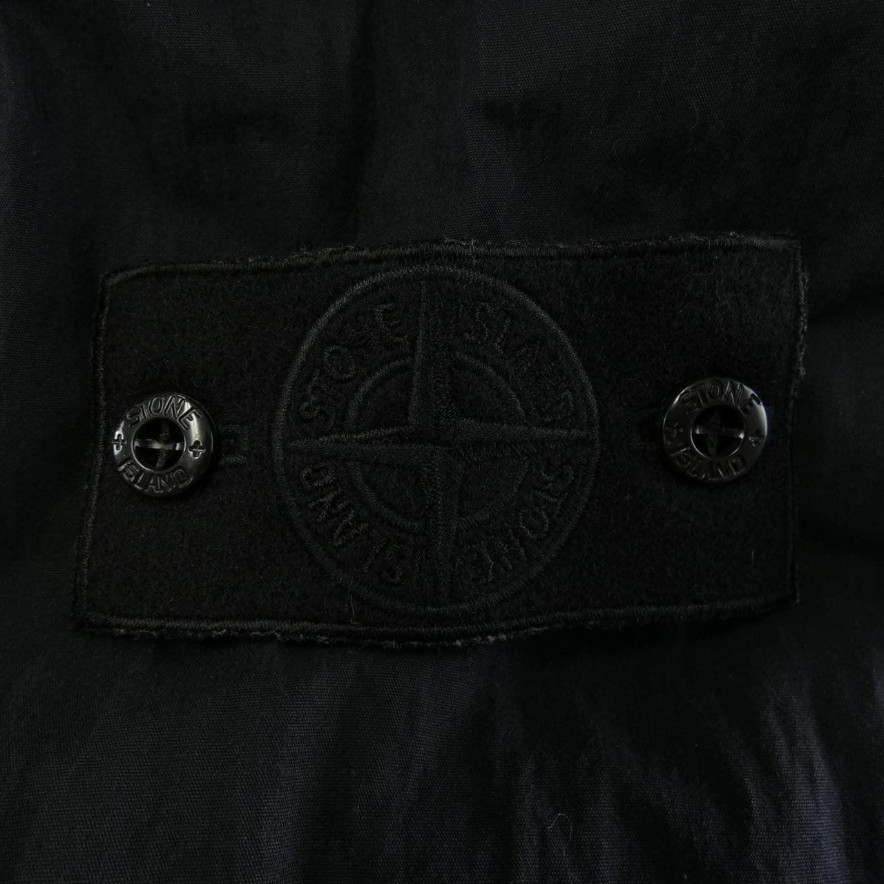 ストーンアイランド STONE ISLAND パーカー