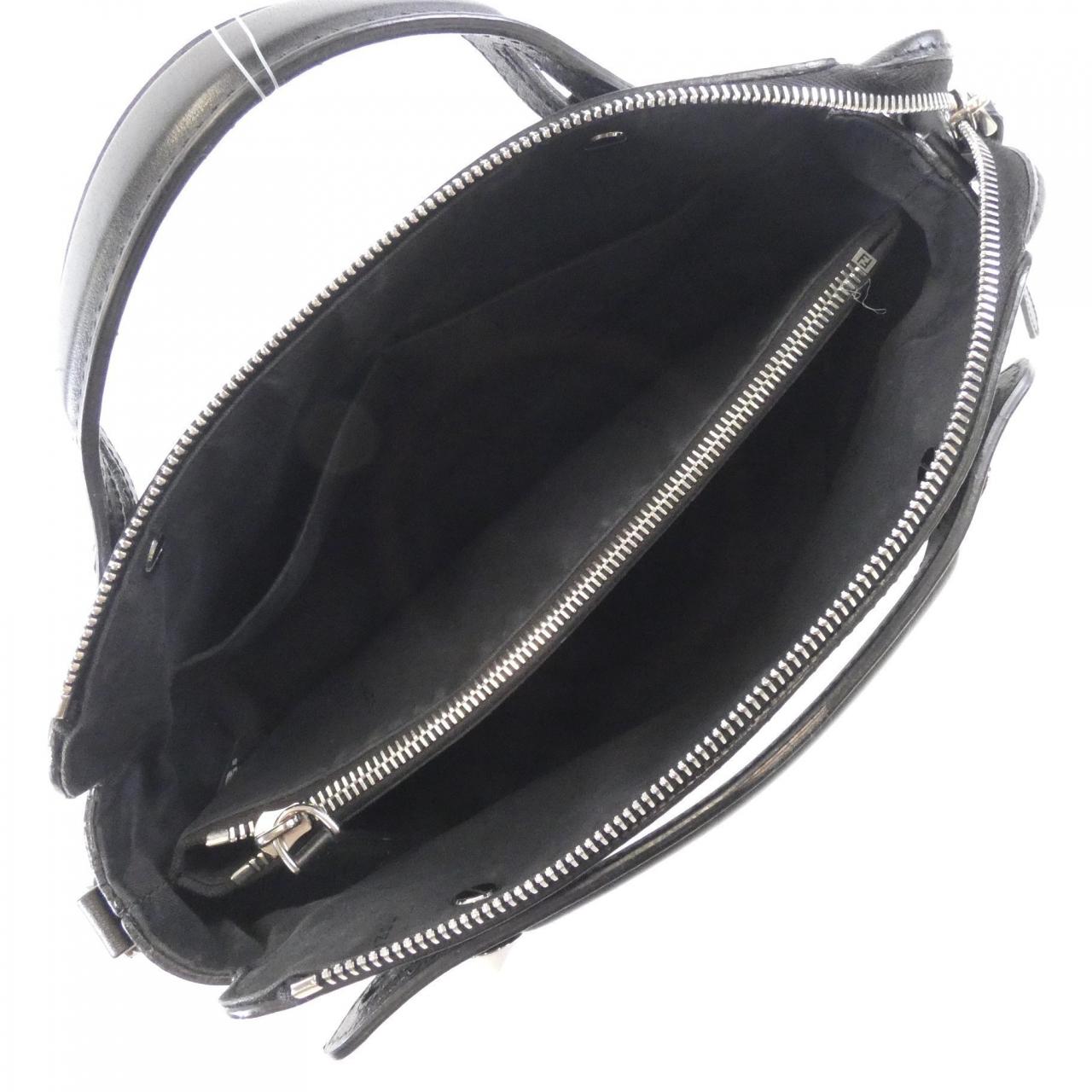 フェンディ バイ ザ ウェイ ミディアム 8BL146 1D5 バッグ