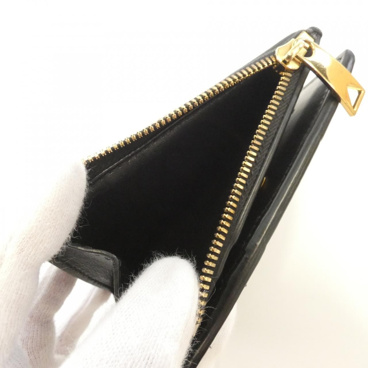 ボッテガヴェネタ 742698 VCQC4 財布