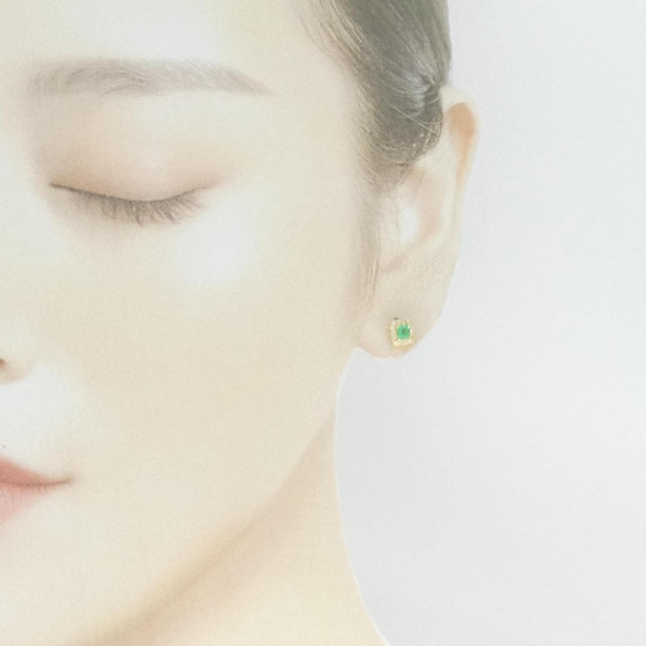[新品] K18YG 祖母绿耳环 0.38CT
