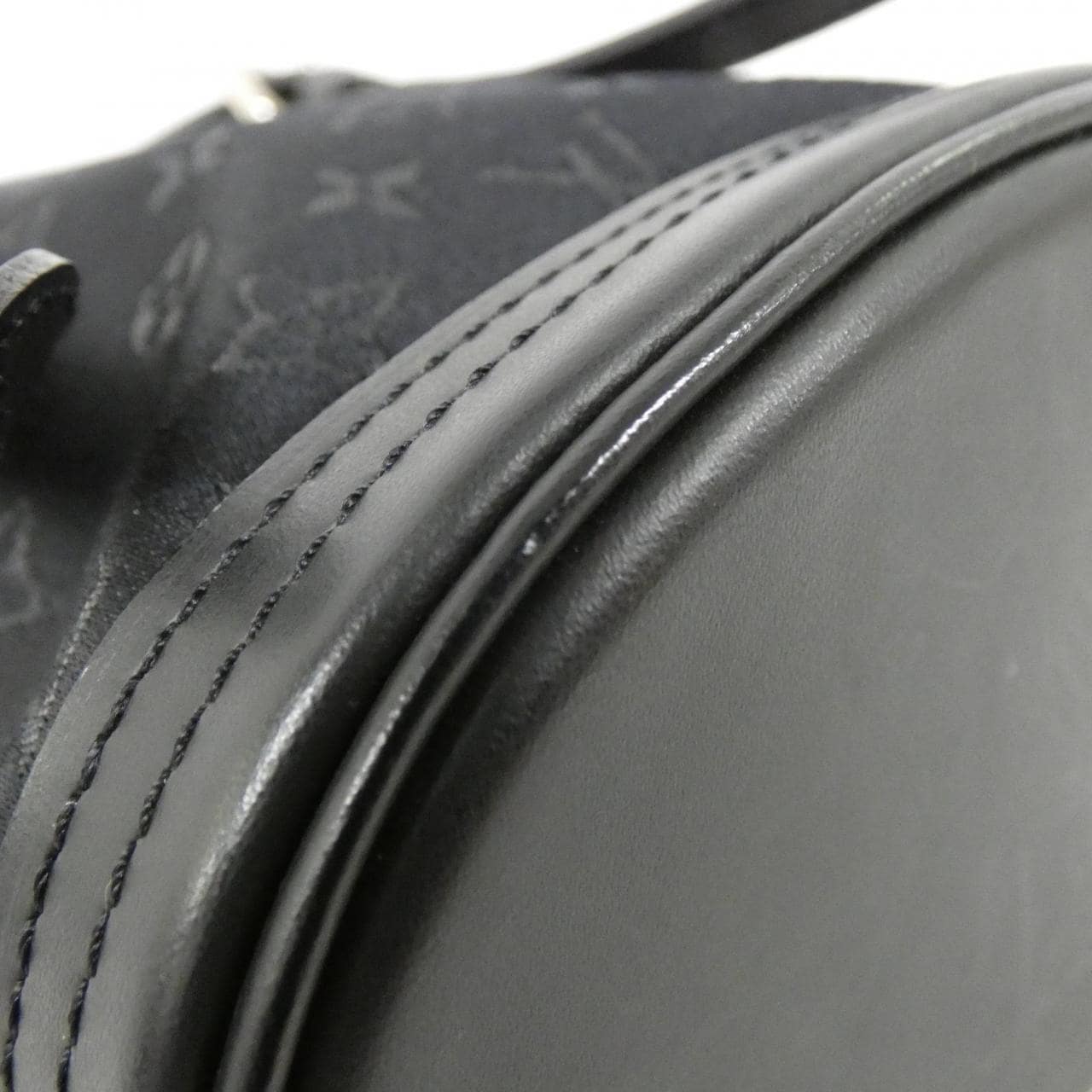 LOUIS VUITTON Monogram Satin 小水桶包 M92144